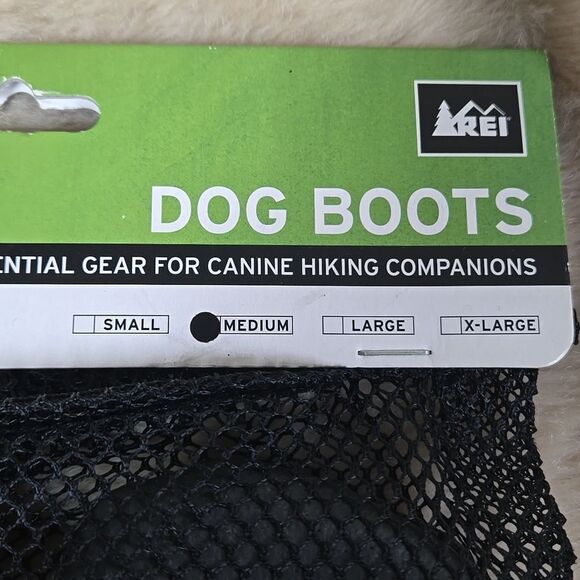 REI DOG BOOTS, SIZE MEDIUM,  NEW! - Picture 2 of 7